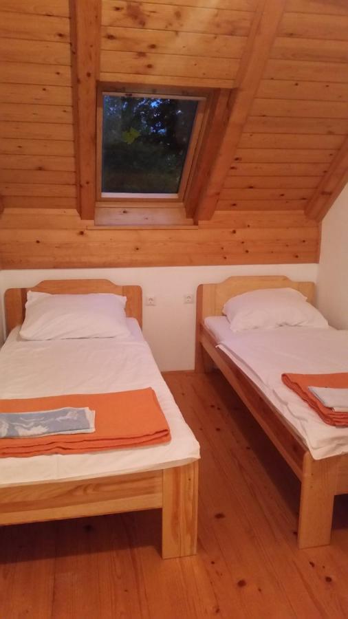 Turizem Pavlin Apartments Senturska Gora ภายนอก รูปภาพ
