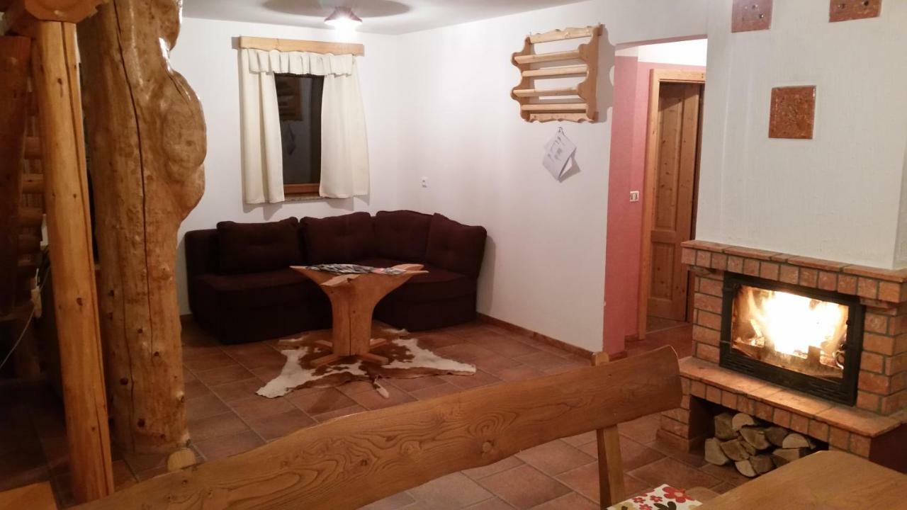 Turizem Pavlin Apartments Senturska Gora ภายนอก รูปภาพ